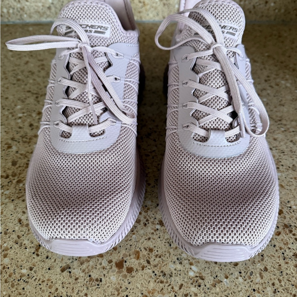 Skechers Women's Light Pink Mesh Sneakers